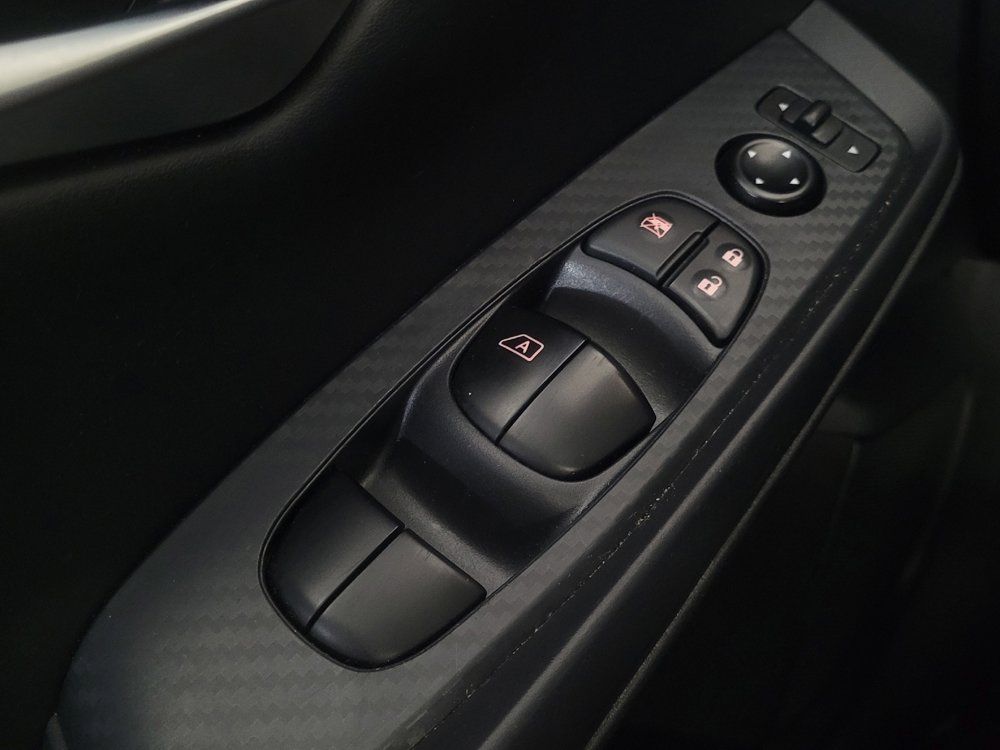Used 2025 Nissan Sentra SV FWD image 27