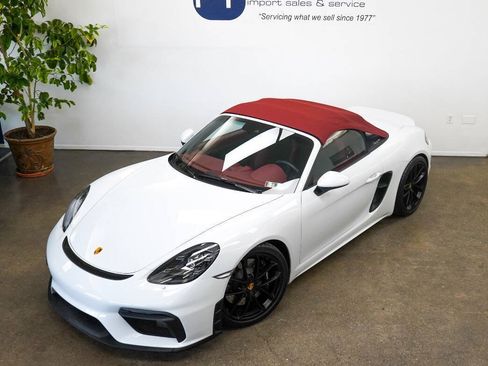 Used 2020 Porsche 718 Boxster Spyder RWD image 31