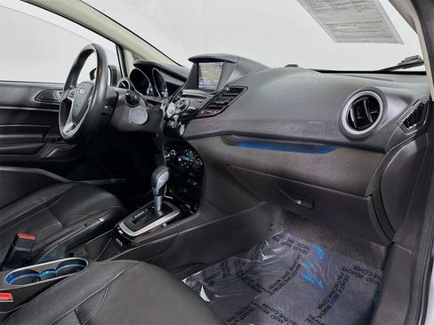 Used 2015 Ford Fiesta Titanium image 28
