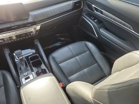 Used 2024 Kia Telluride EX FWD image 14