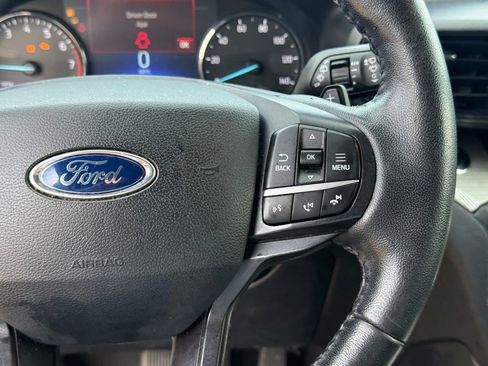 Used 2020 Ford Explorer XLT w/ Comfort Package image 16