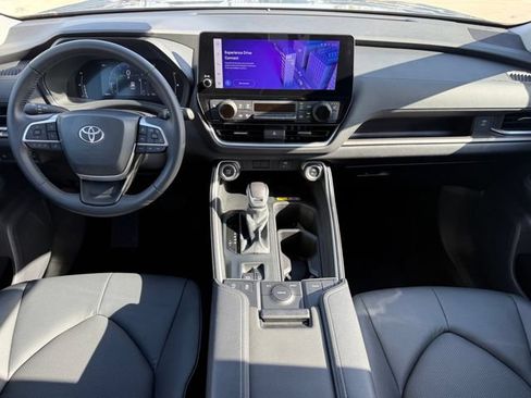 Used 2026 Toyota Grand Highlander FWD image 28