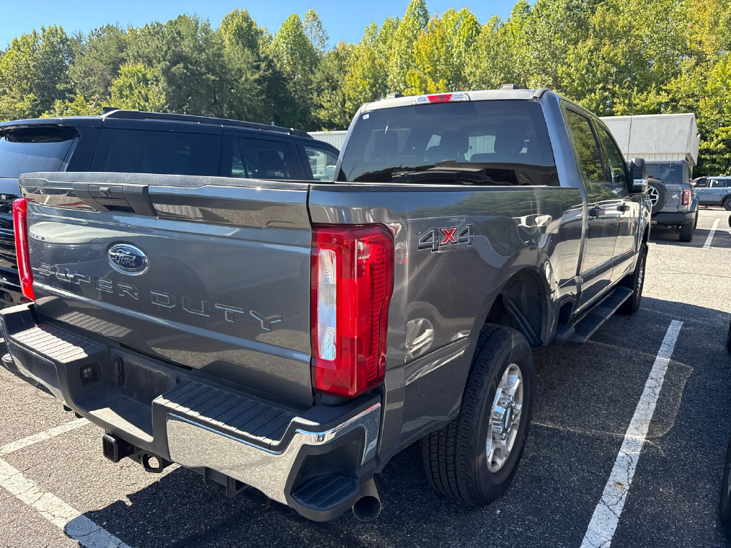 Used 2025 Ford F250 XLT AWD/4WD image 17