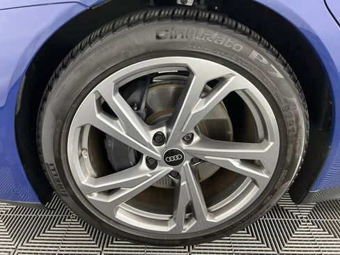 Used 2024 Audi e-tron GT Premium Plus image 13