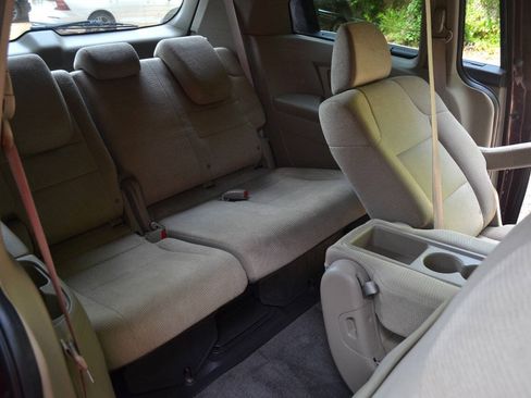 Used 2011 Honda Odyssey EX image 7