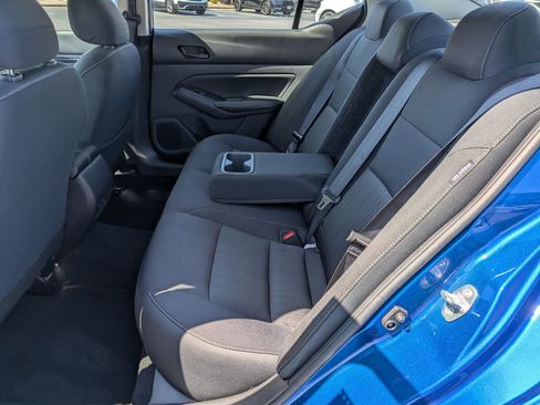 Used 2025 Nissan Altima 2.5 SV FWD image 27