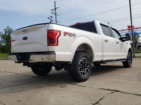 Used 2016 Ford F150 Lariat w/ Equipment Group 502A Luxury AWD/4WD image 3