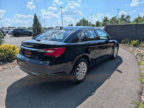 Used 2013 Chrysler 200 Touring FWD image 5