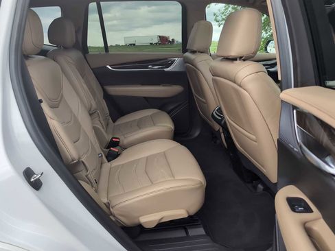 Used 2024 Cadillac XT6 Premium Luxury w/ Platinum Package AWD/4WD image 29