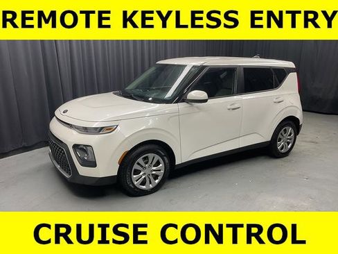 Used 2021 Kia Soul LX FWD image 2