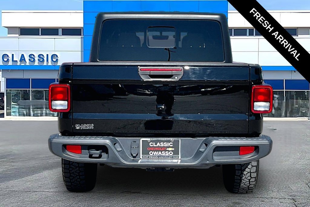 Used 2022 Jeep Gladiator Sport AWD/4WD image 4