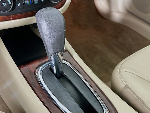 Used 2009 Chevrolet Impala LT image 22