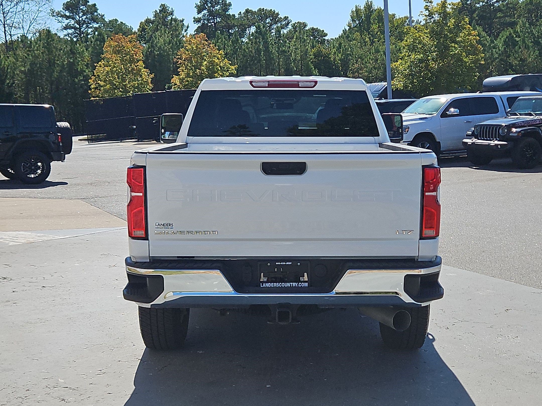 Used 2026 Chevrolet Silverado 2500 LTZ AWD/4WD image 6
