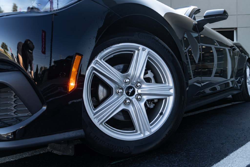 Used 2026 Ford Mustang Premium RWD image 2