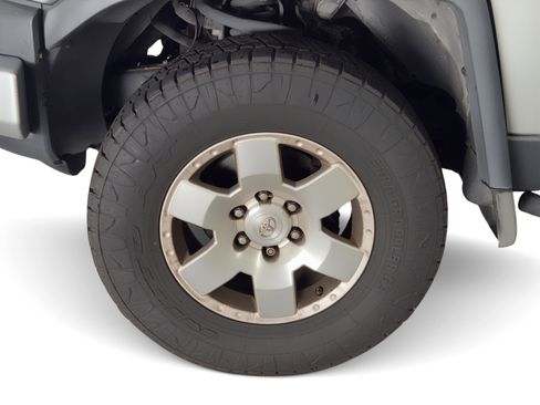 Used 2010 Toyota FJ Cruiser 2WD image 12