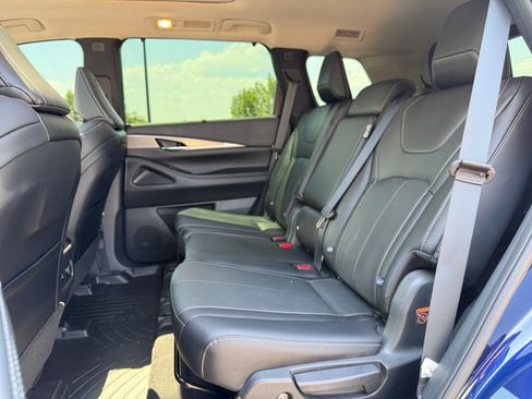 Used 2024 INFINITI QX60 Luxe AWD/4WD image 16