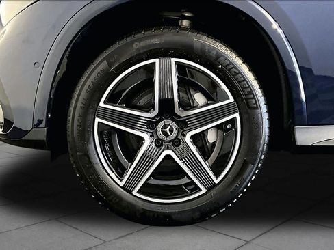 Used 2023 Mercedes-Benz GLC 300 4MATIC image 11