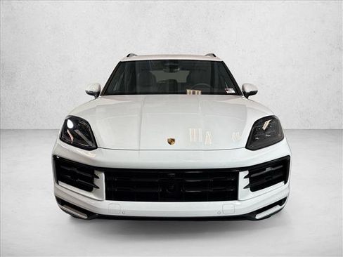 Used 2026 Porsche Cayenne AWD/4WD image 6