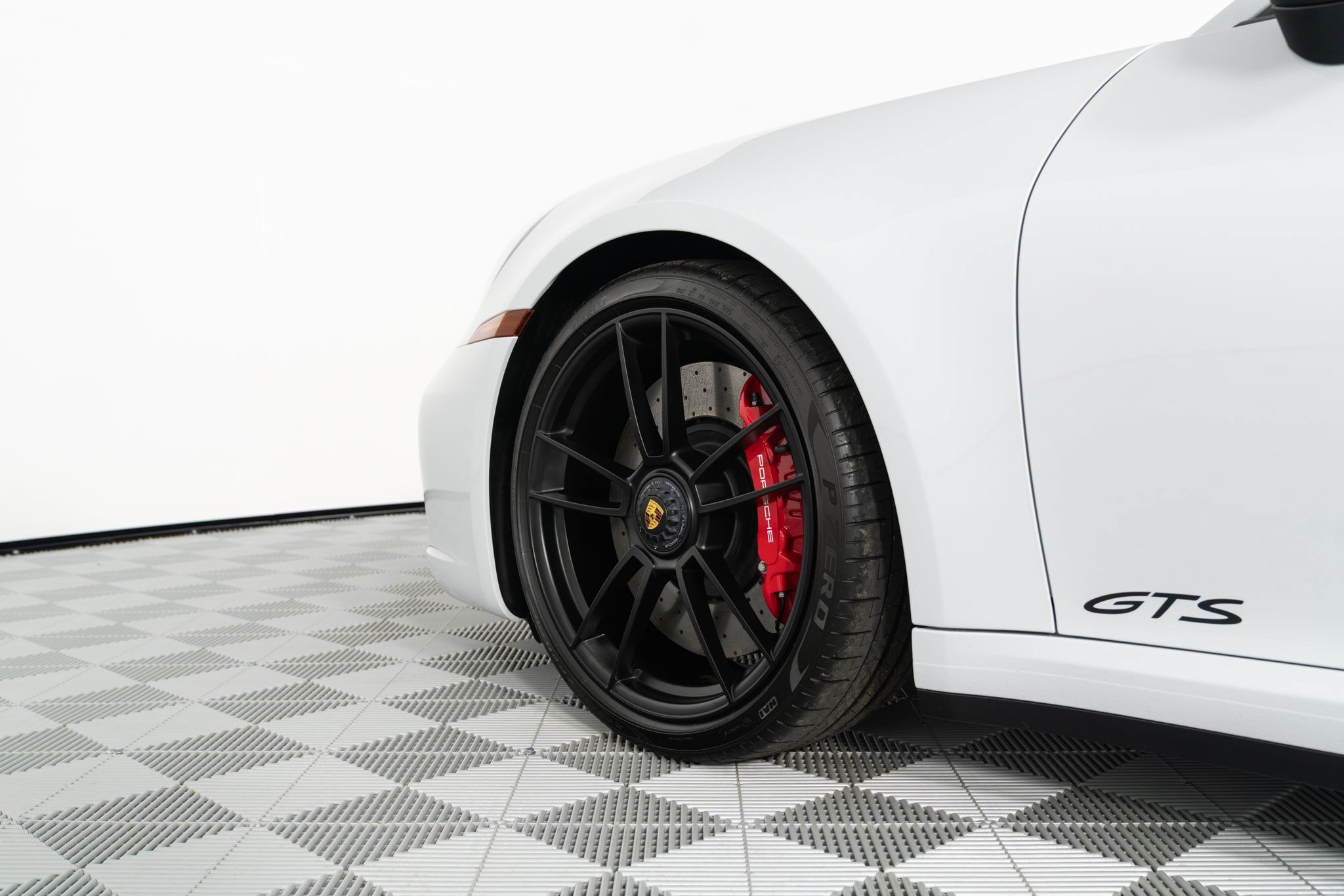 Used 2023 Porsche 911 Carrera S RWD image 18