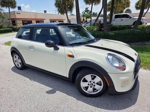 Used 2016 MINI Cooper 2-Door Hardtop FWD image 10