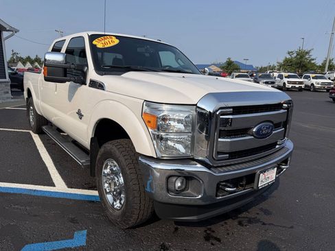 Used 2016 Ford F250 Lariat w/ Lariat Ultimate Package AWD/4WD image 7