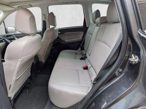 Used 2018 Subaru Forester 2.5i Limited image 12