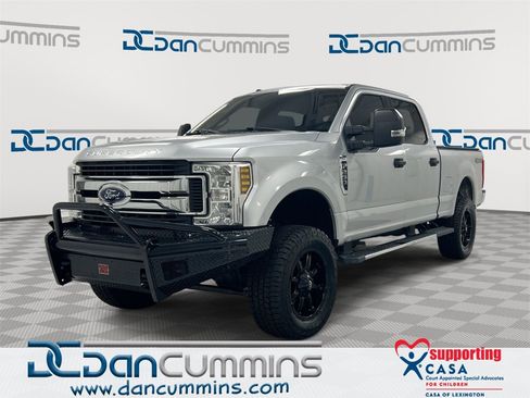 Used 2019 Ford F250 XLT w/ XLT Value Package image 1