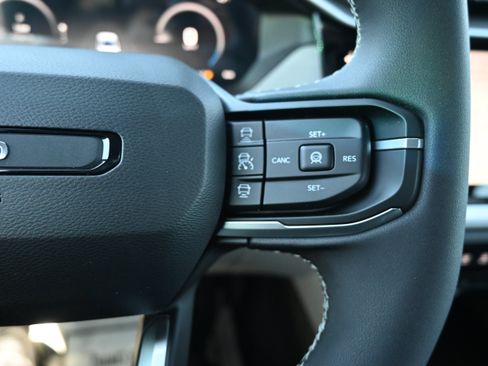 New 2026 Jeep Cherokee Laredo AWD/4WD image 19