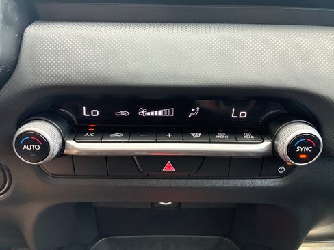 Used 2025 MAZDA CX-50 AWD 2.5 S w/ Select Package image 18