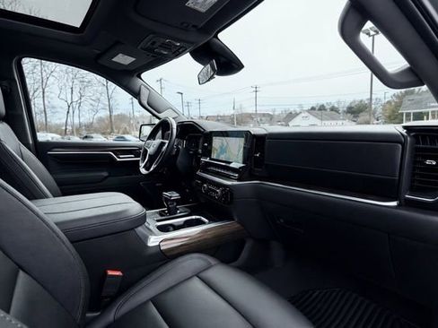 Used 2025 Chevrolet Silverado 1500 RST w/ Convenience Package II image 14