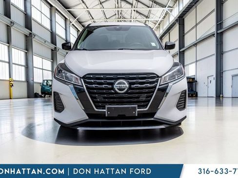 Used 2021 Nissan Kicks S FWD image 22