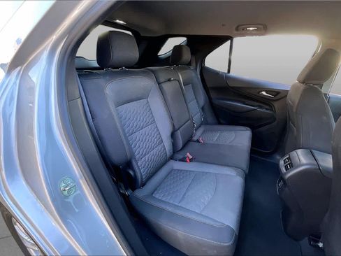 Used 2021 Chevrolet Equinox LT FWD image 17