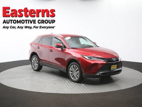 Used 2024 Toyota Venza LE AWD/4WD image 50
