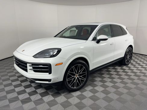 Certified 2026 Porsche Cayenne AWD/4WD image 1