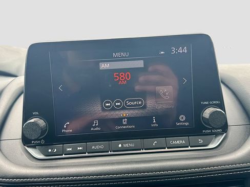 Certified 2025 Nissan Rogue SV AWD/4WD image 18