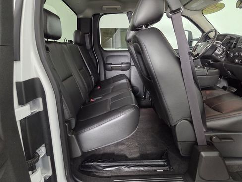 Used 2013 Chevrolet Silverado 3500 LT image 25