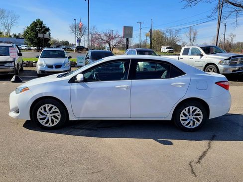 Used 2019 Toyota Corolla LE FWD image 4