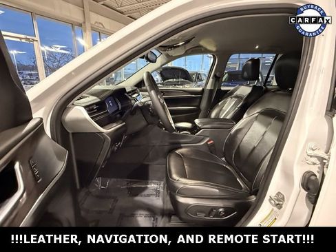 Used 2023 Jeep Grand Cherokee Limited image 14