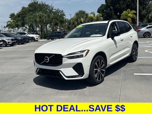Used 2024 Volvo XC60 B5 Plus AWD/4WD image 3