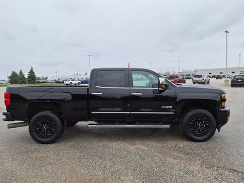 Used 2015 Chevrolet Silverado 2500 LTZ w/ Duramax Plus Package AWD/4WD image 4