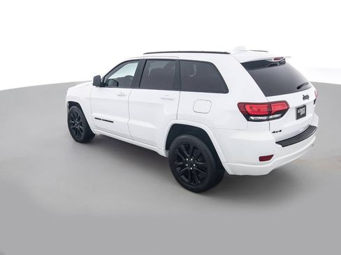 Used 2018 Jeep Grand Cherokee Altitude image 7