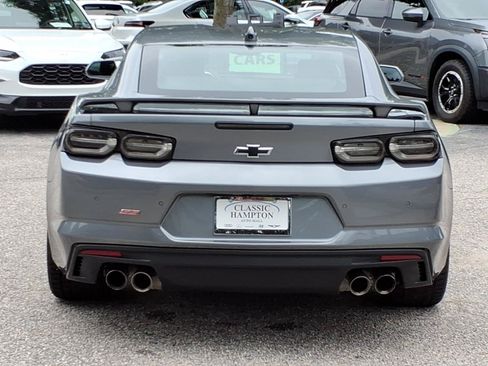 Used 2022 Chevrolet Camaro SS RWD image 9