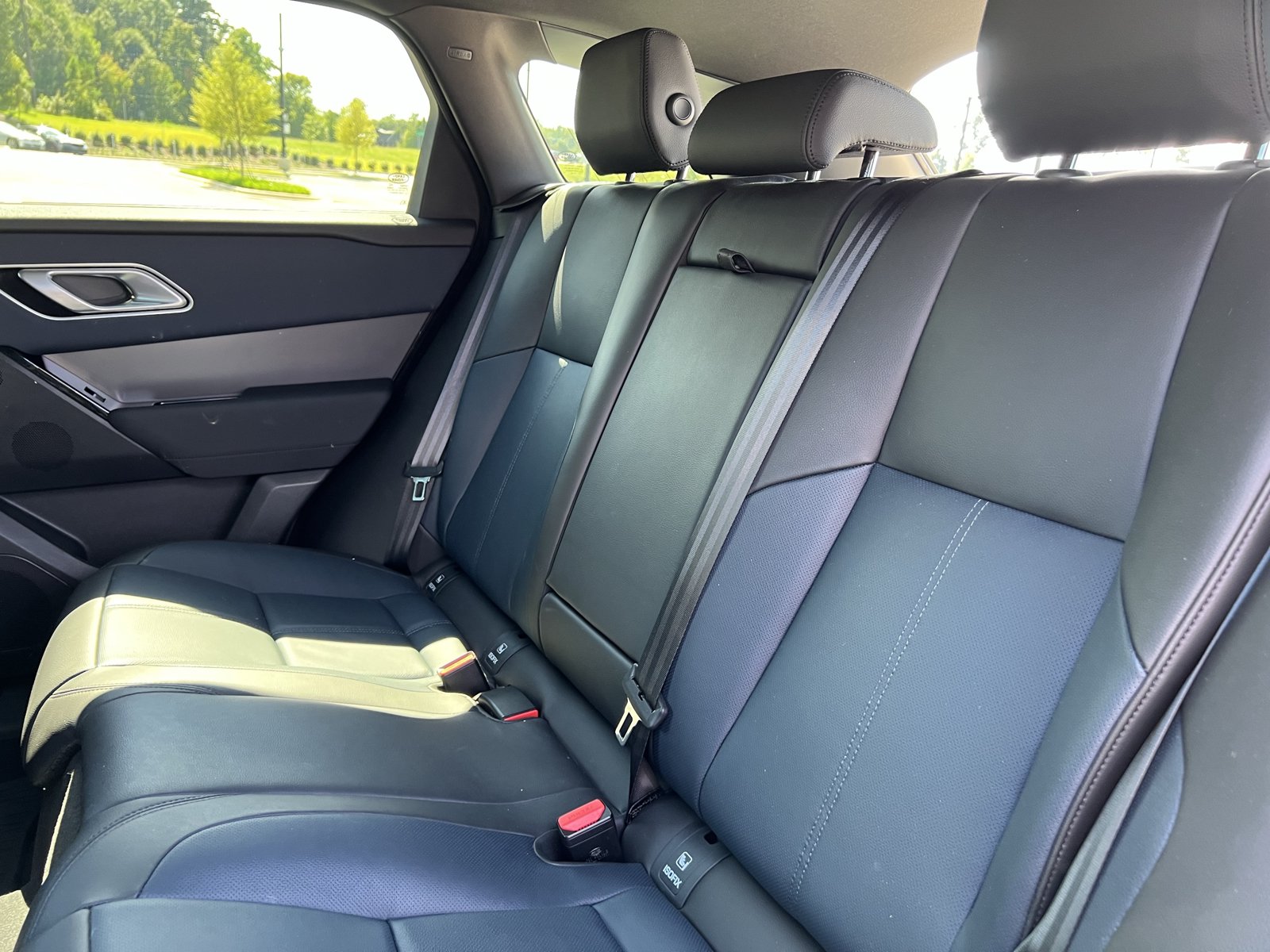Used 2024 Land Rover Range Rover Velar Dynamic SE AWD/4WD image 32