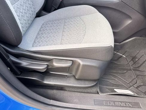 Certified 2024 Chevrolet Equinox LT FWD image 11
