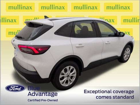 Used 2025 Ford Escape Active image 4