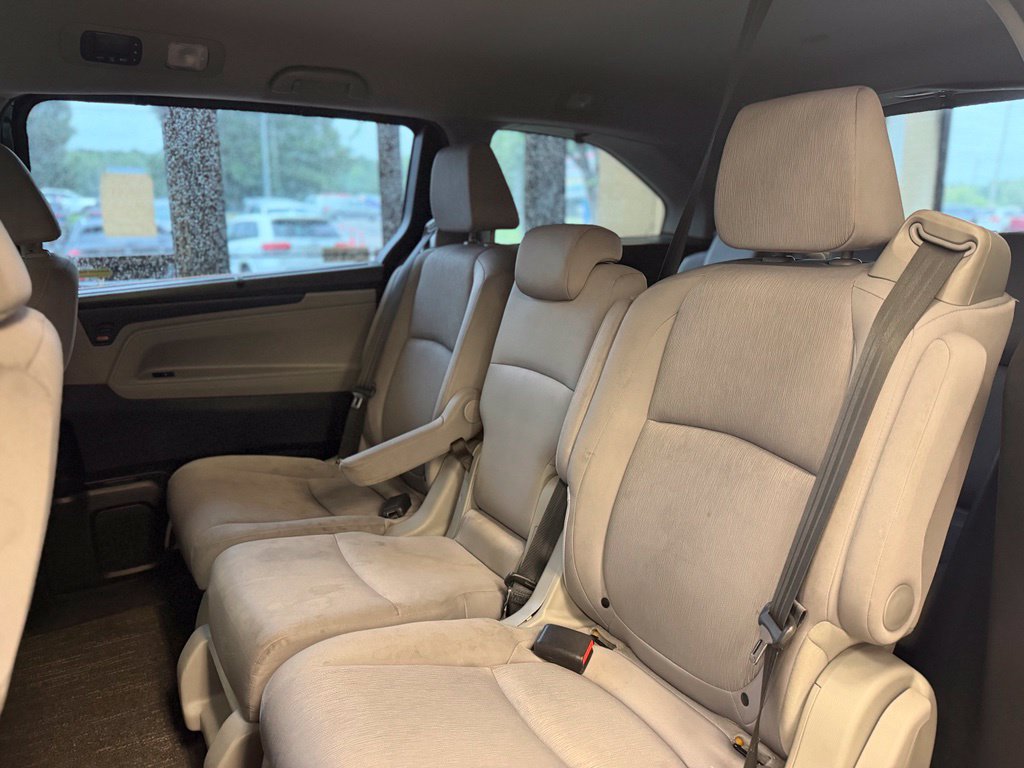 Used 2022 Honda Odyssey EX image 11