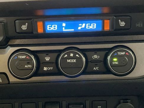 Used 2021 Toyota Tacoma TRD Pro AWD/4WD image 22