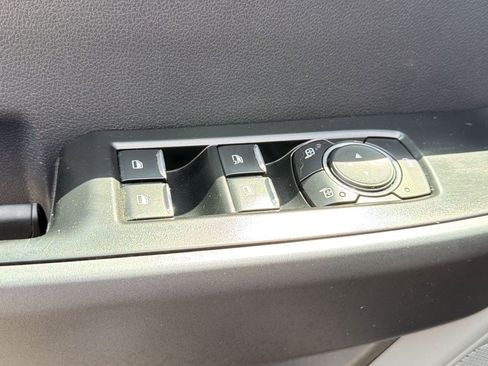 Used 2025 Ford F250 XLT AWD/4WD image 13