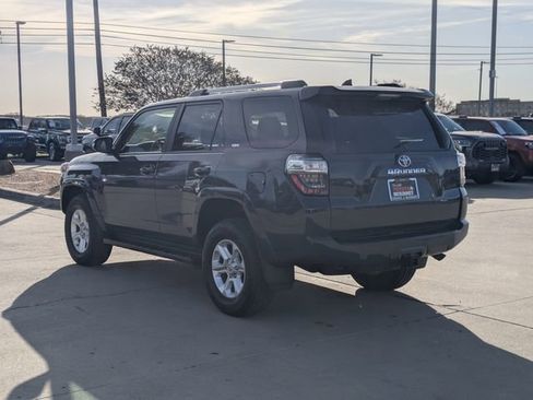 Used 2024 Toyota 4Runner SR5 Premium image 8