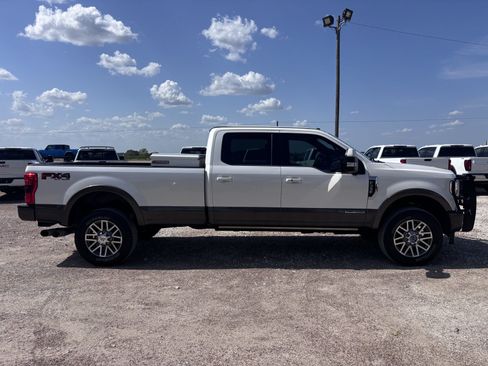 Used 2017 Ford F350 King Ranch w/ King Ranch Ultimate Package AWD/4WD image 8
